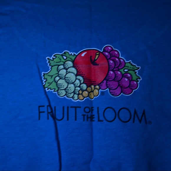 Fruit of Loom Shirt - Picture 5 of 6